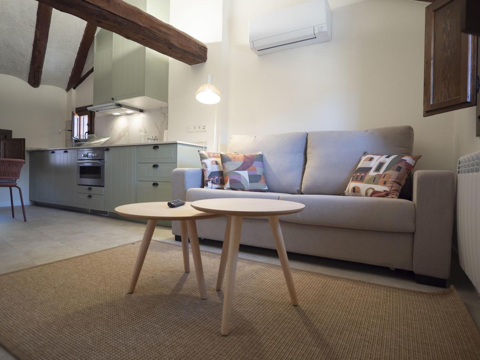 La Casa Amarilla Apartamento Enebro 아바라신 외부 사진